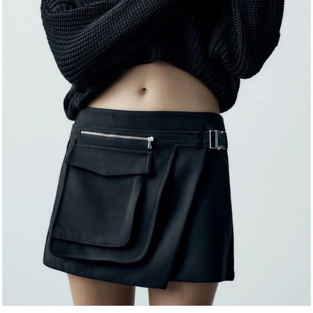 ZARA Faux Wrap Buckle Mini‎ Skirt Black Small
